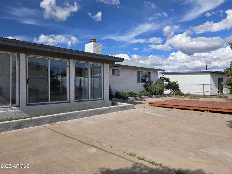 81 Maricopa Dr