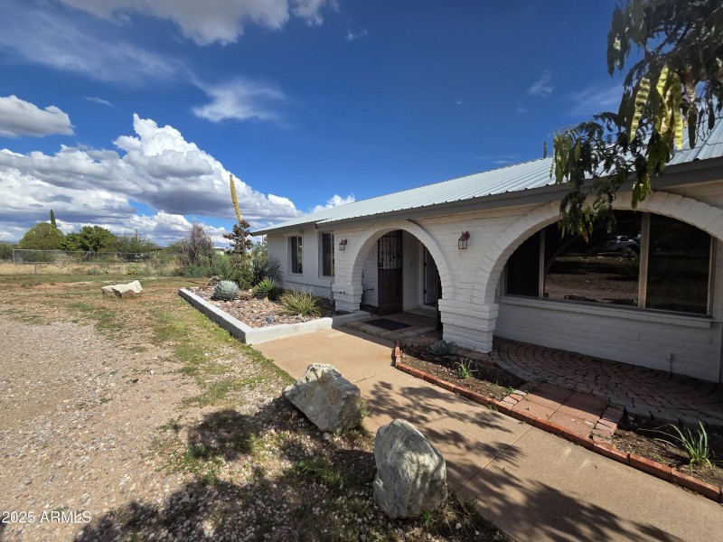81 Maricopa Dr