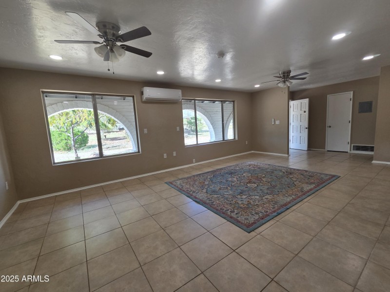 81 Maricopa Dr
