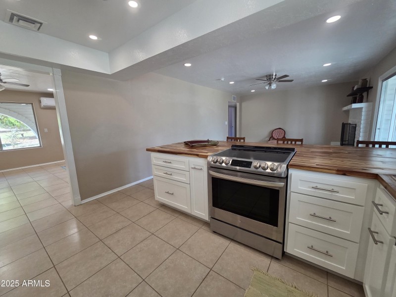 81 Maricopa Dr
