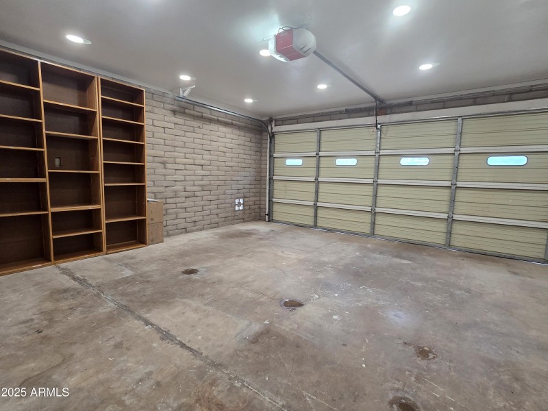 81 Maricopa Dr