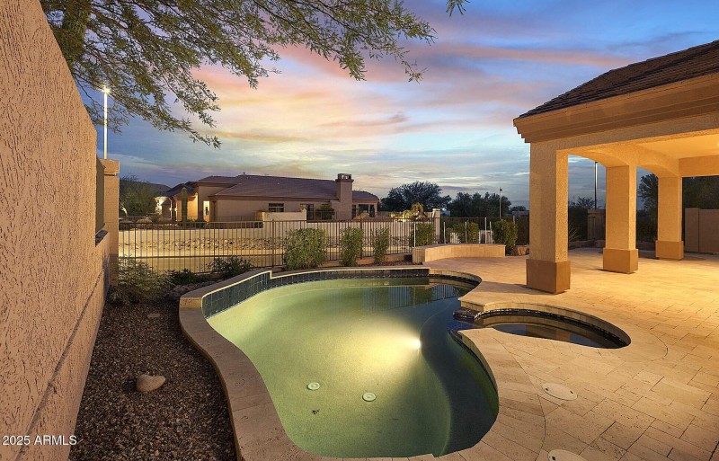 Pool & Spa