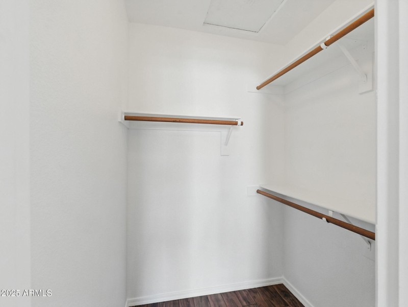22-web-or-mls-Douglas-22