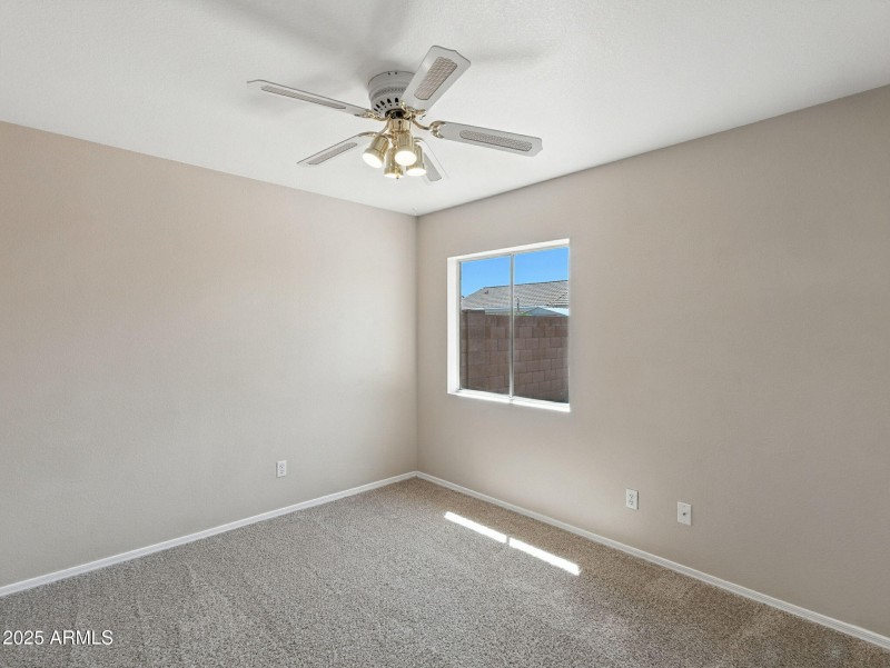 28-web-or-mls-Douglas-28