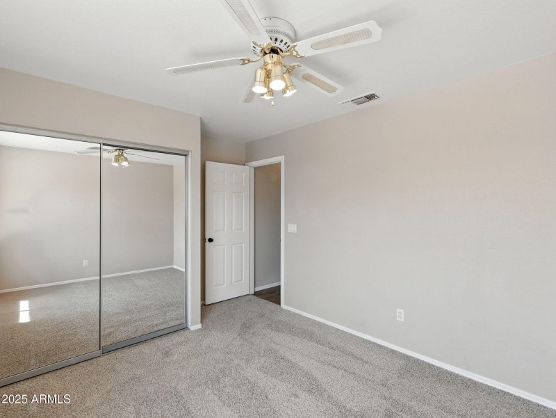 29-web-or-mls-Douglas-29