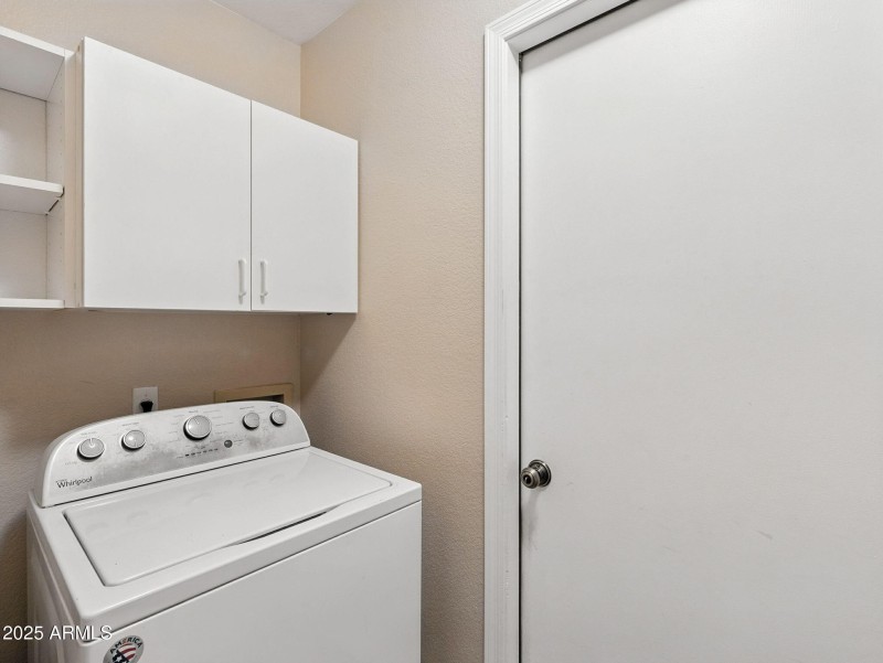 32-web-or-mls-Douglas-32