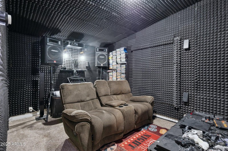 17-web-or-mls-9640-e-escondido-ave