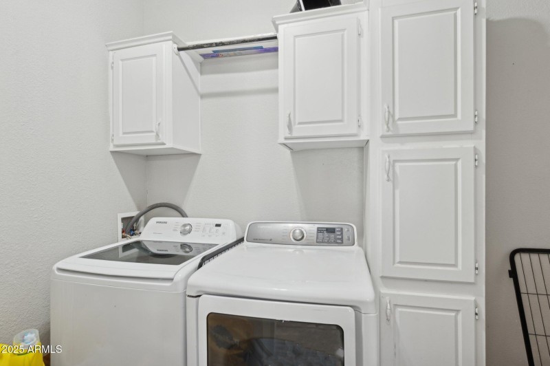 36-web-or-mls-9640-e-escondido-ave
