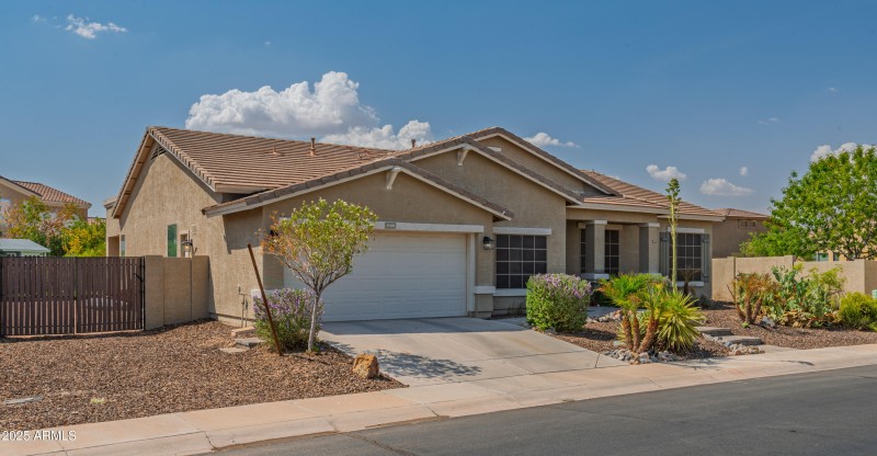 19102NFalconLane-7
