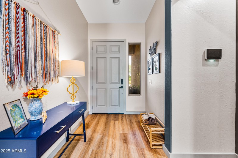 19102NFalconLane-17
