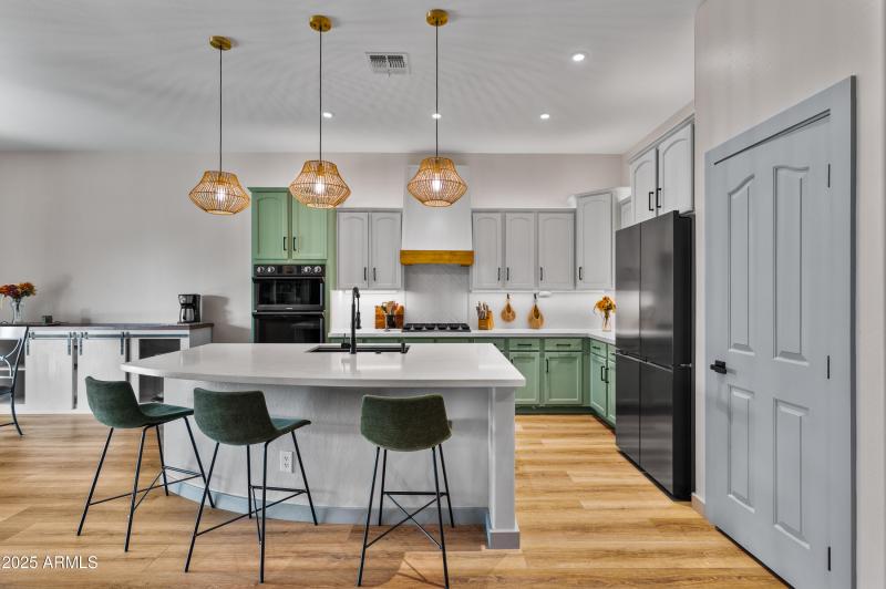 19102NFalconLane-33