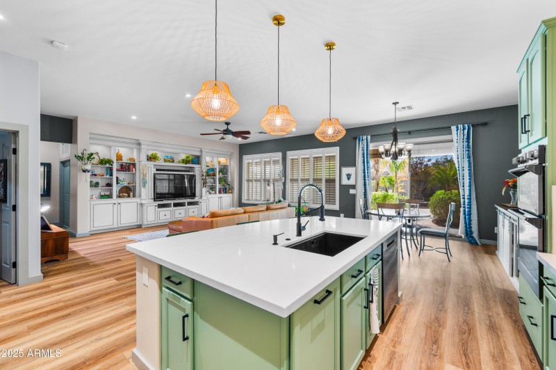 19102NFalconLane-44