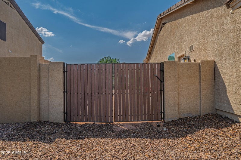 19102NFalconLane-49