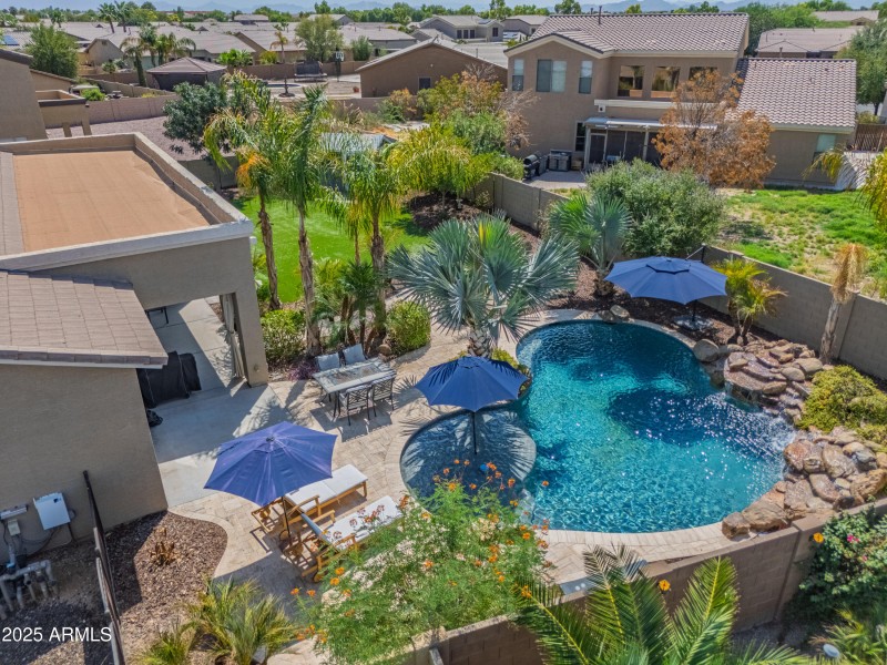 19102NFalconLane-57