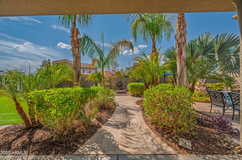 19102NFalconLane-68