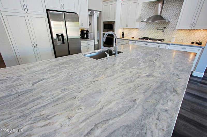 Oversized Marble Island