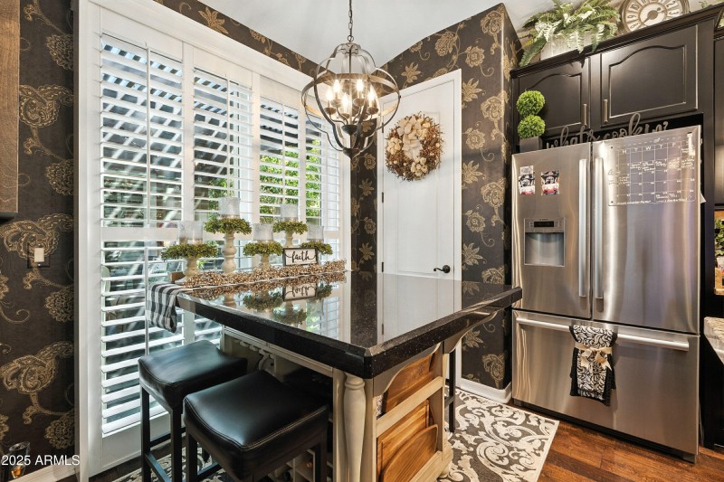 Eat-in Kitchen