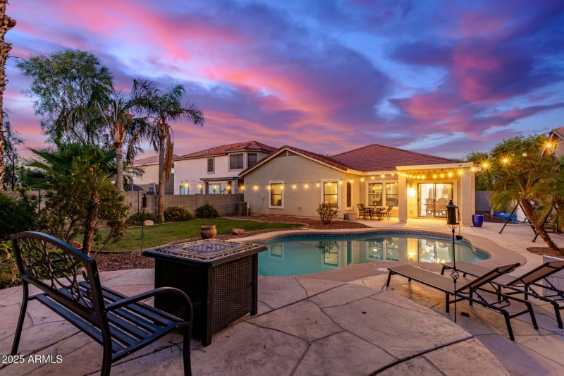 Stunning backyard