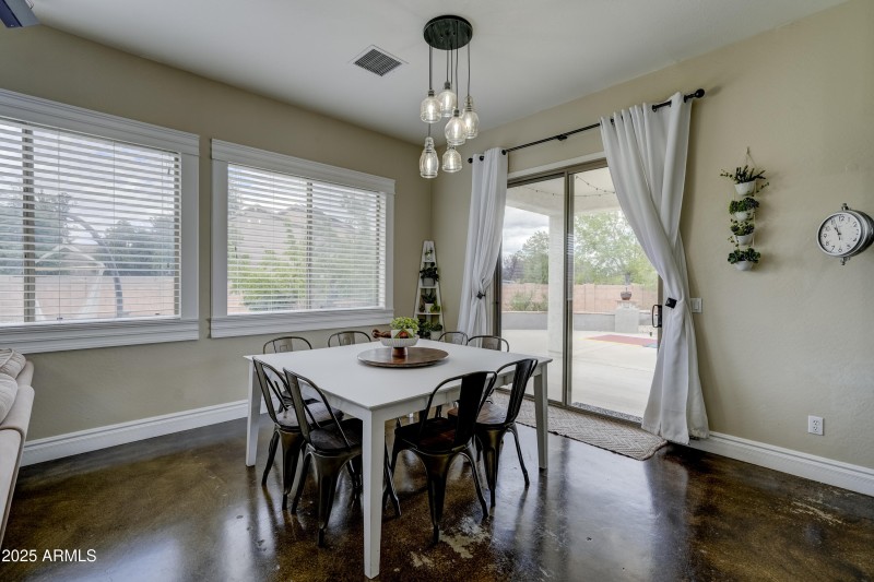 Dining Area 1
