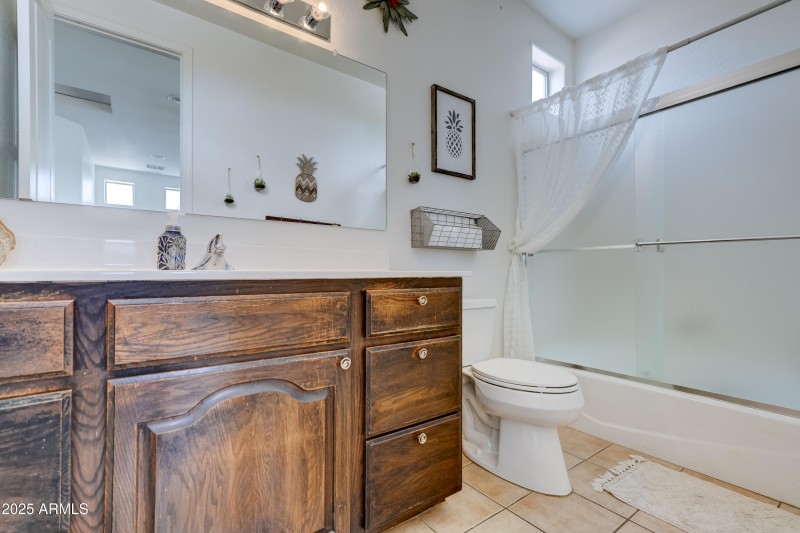 Guest Bathroom 2