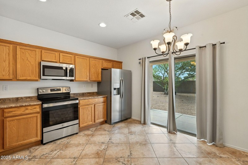 10-web-or-mls-White-10