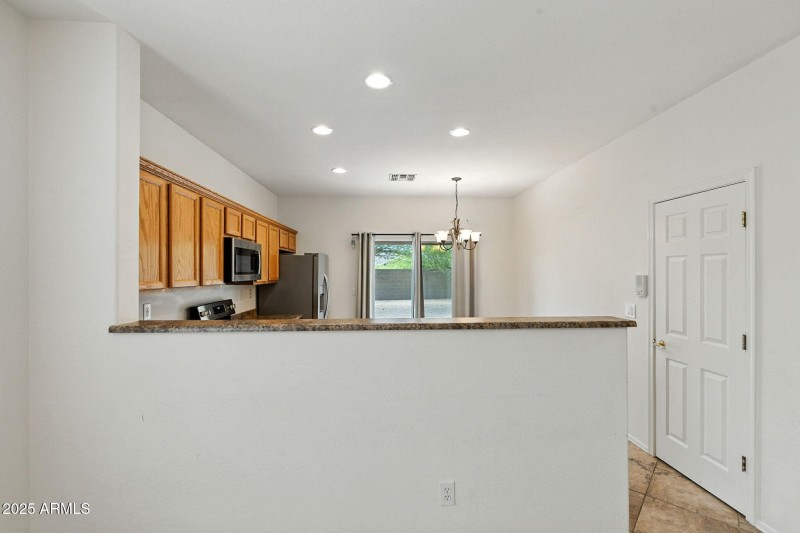 15-web-or-mls-White-15