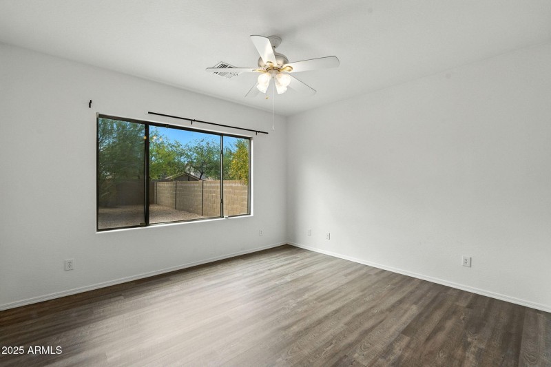 16-web-or-mls-White-16