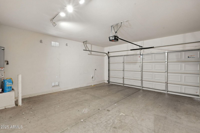 30-web-or-mls-White-30