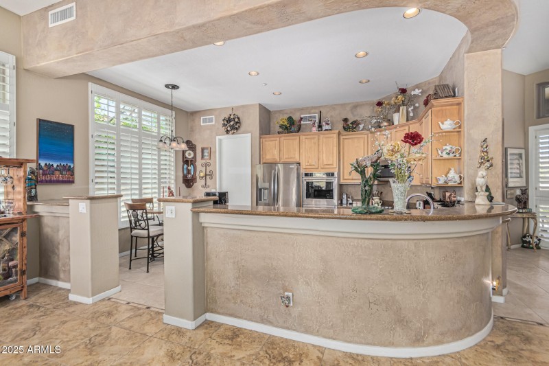 Spacious Kitchen, newer appliances