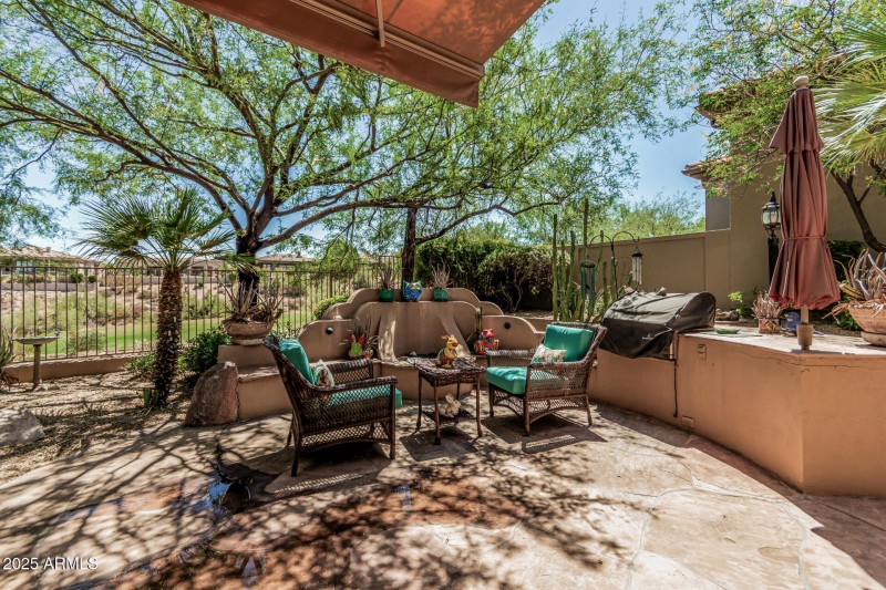 Built in Grill and Firepit
