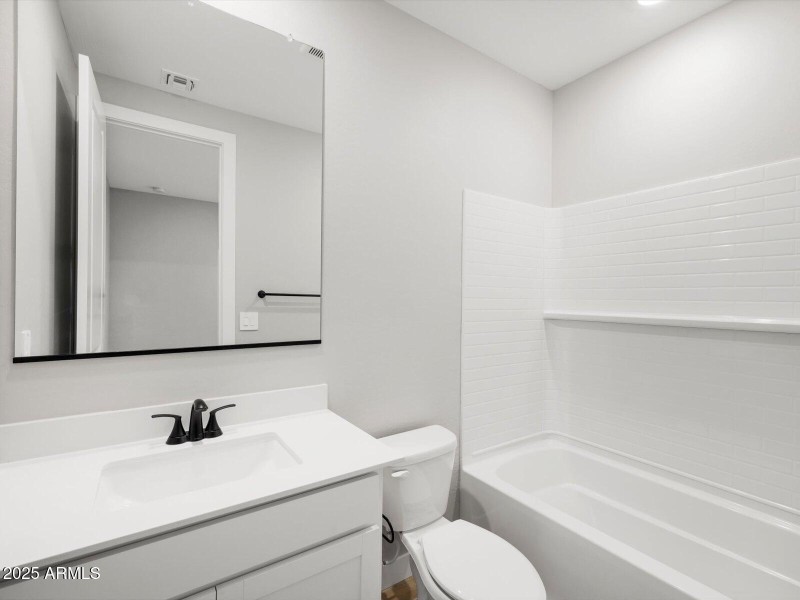 Bath 3 in Bedroom 4