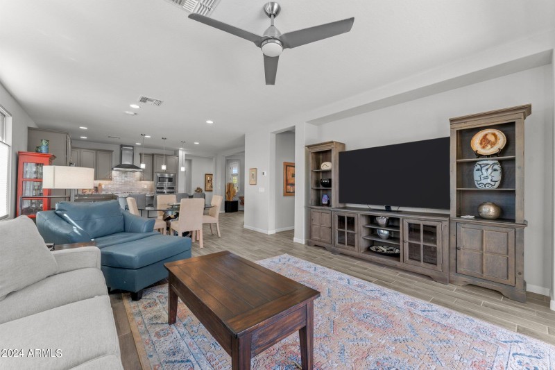 3267 Huckleberry