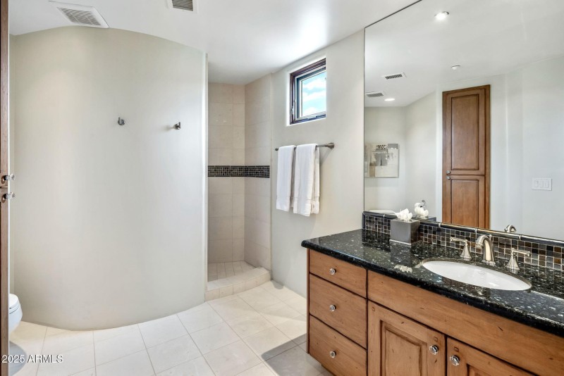Bedroom 3 Ensuite
