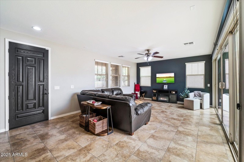 05-Living Room