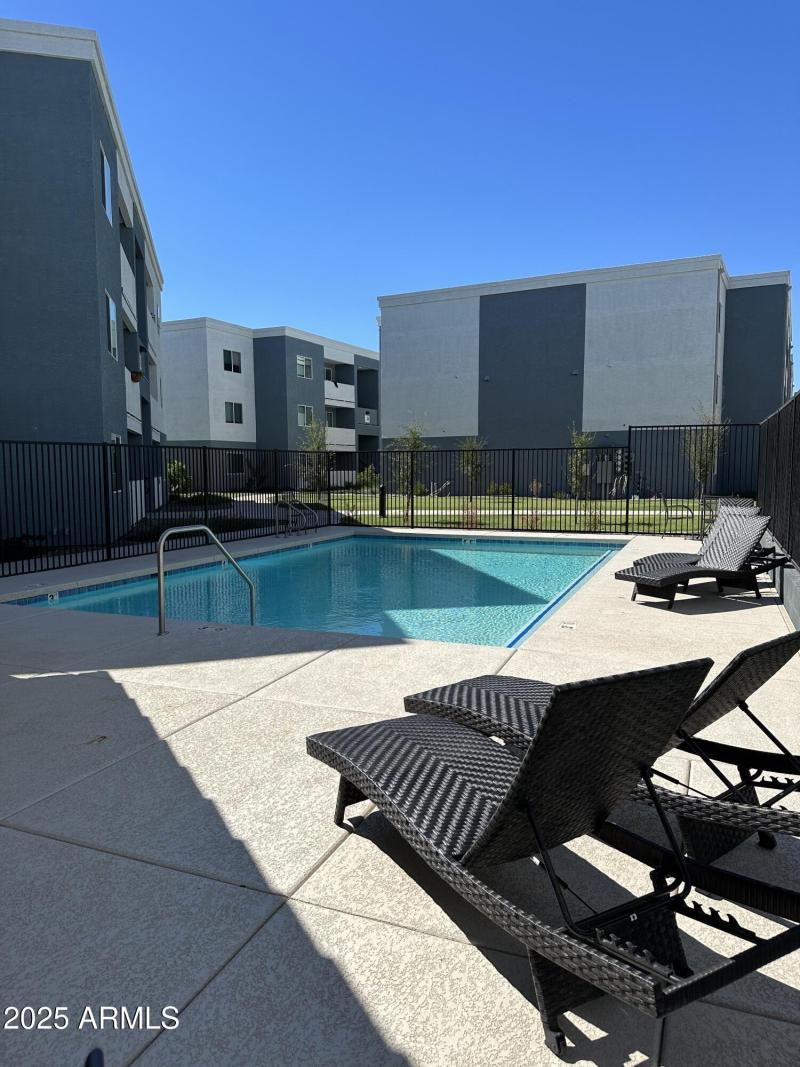 POOL 2