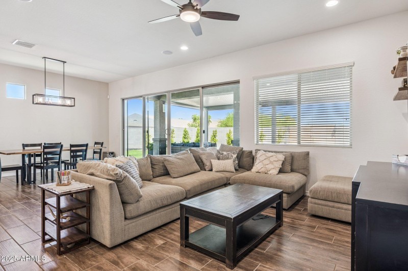 16-web-or-mls-41574-w-cielo-ln
