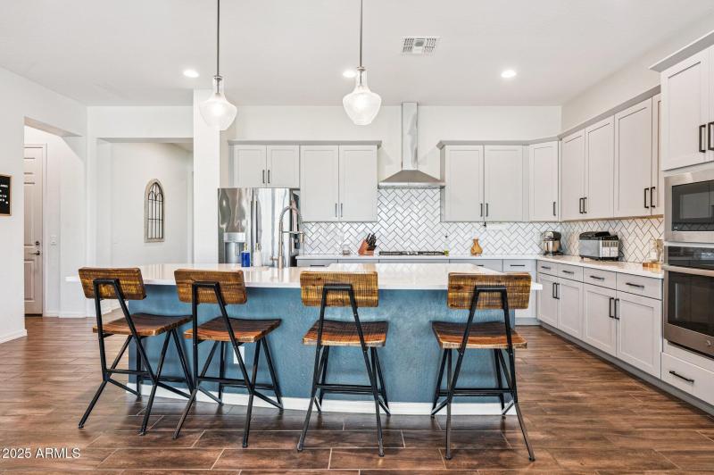 11-web-or-mls-41574-w-cielo-ln
