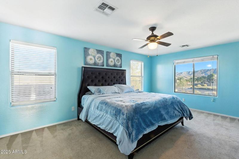 32-web-or-mls-Catherine-32