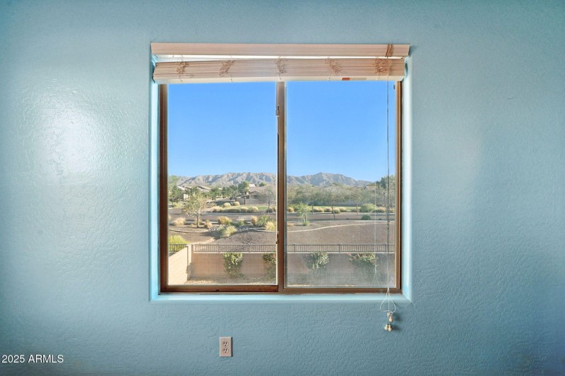 36-web-or-mls-Catherine-36
