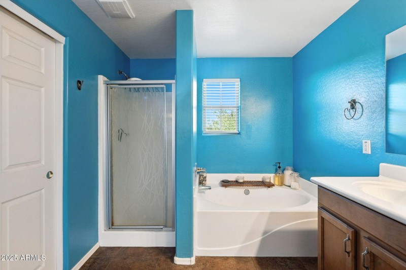 40-web-or-mls-Catherine-40