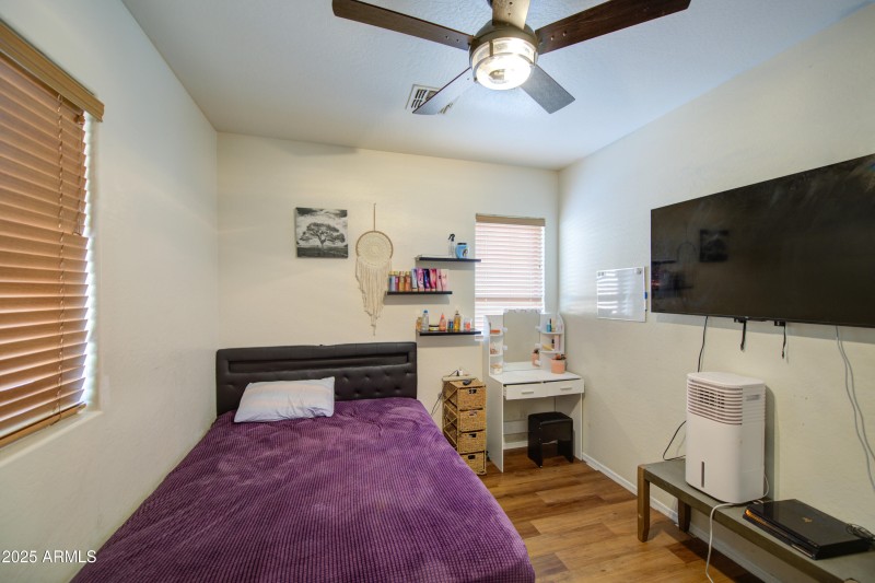 Bedroom 3-pic 1
