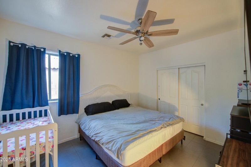 Bedroom 4-pic 1