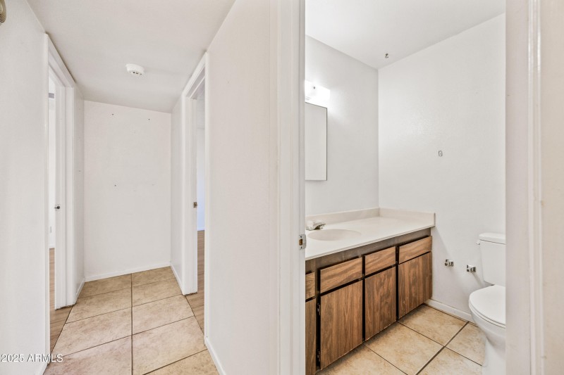 secondary bath