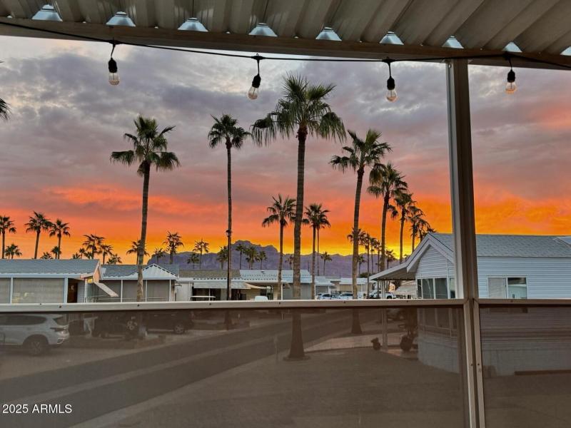 EbzKBgbrTTihOB2lS7XEjQ