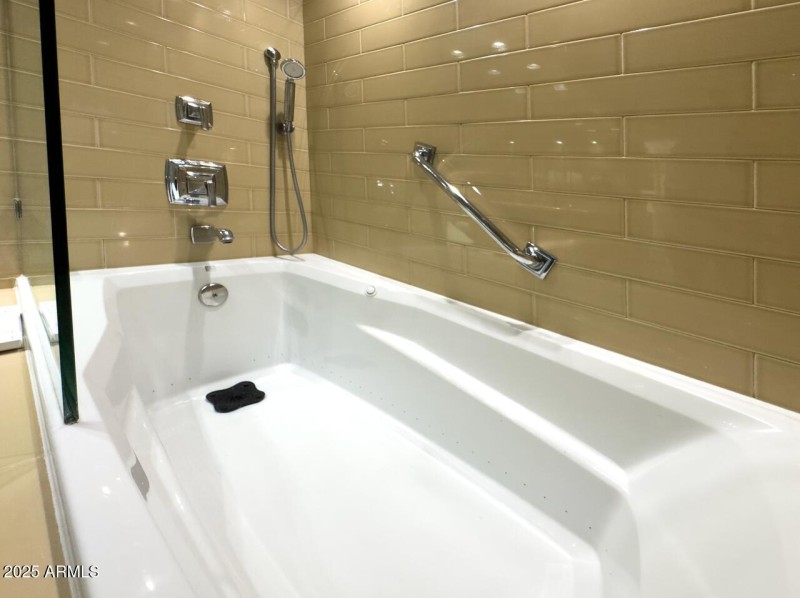 AIR BUBBLE TUB
