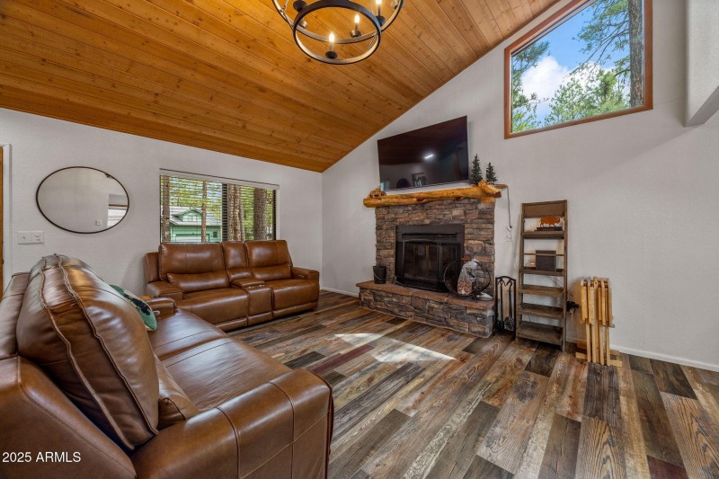 6367ChristmasTreeCir-Pinetop-AZ-7
