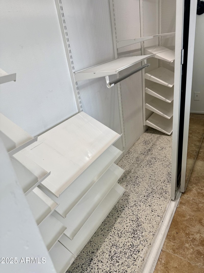 ELFA CLOSETS