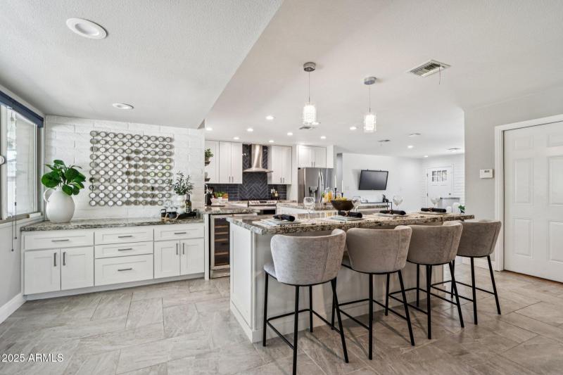 Entertainers Dream Kitchen!