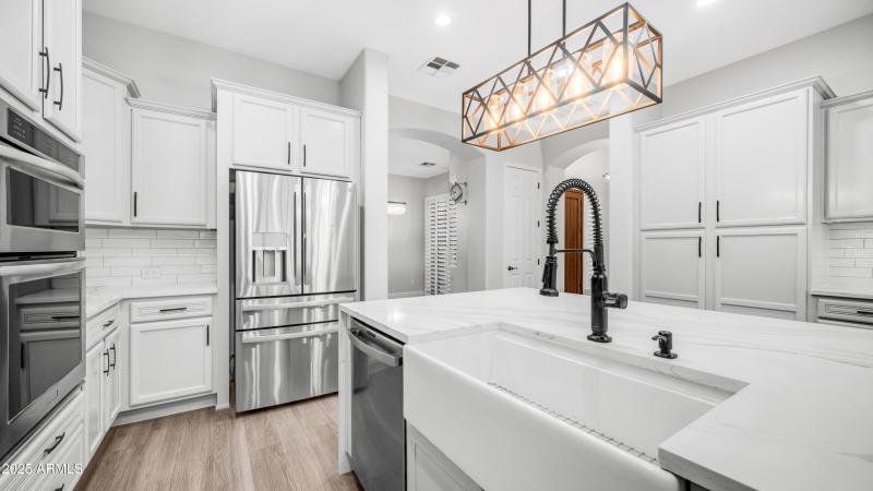 15727 W Sheridan St (16)