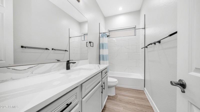 15727 W Sheridan St (35)